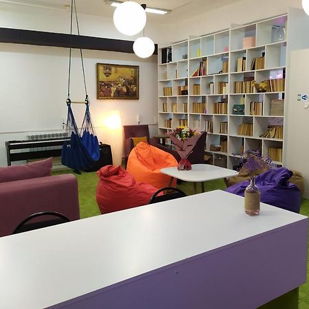 Хостел 689Capsulehotel&Coffee Almatý Exterior foto