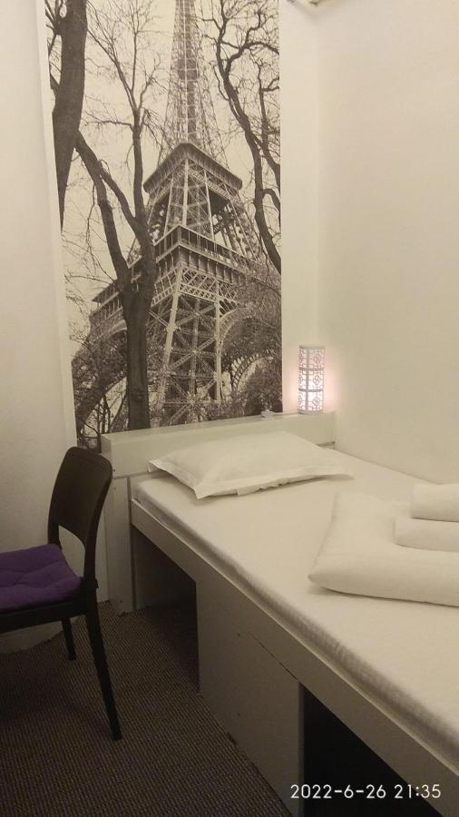 Хостел 689Capsulehotel&Coffee Almatý Exterior foto